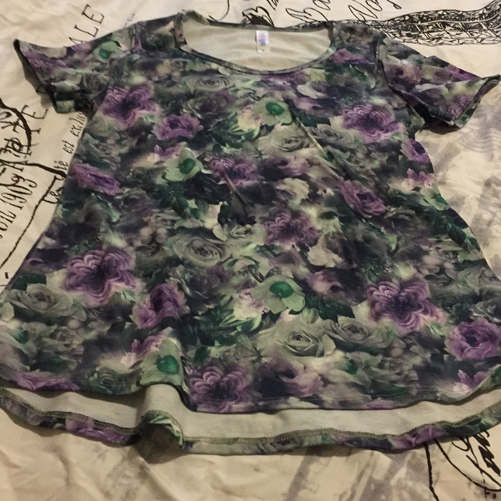 Lula Roe Classic t